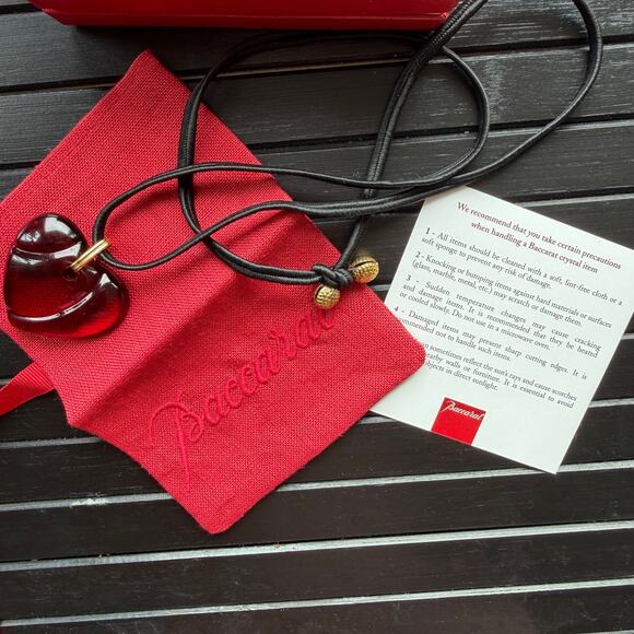 Baccarat Red Crystal Love Heart Gold Statement Necklace MINT - Picture 3 of 10